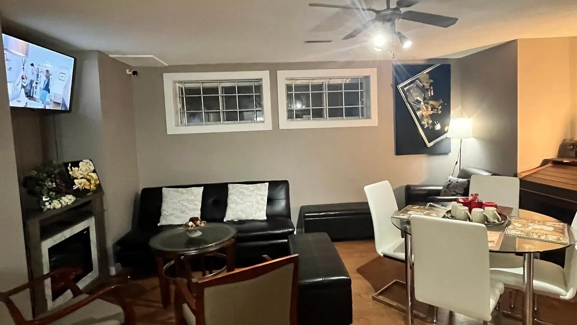 Homestay West Edmonton Perle Palace